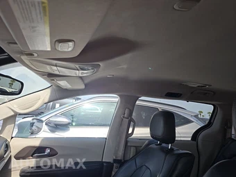 2017 Chrysler Pacifica Touring L Plus 121.6" WB – miniatura 18