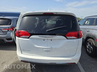 2017 Chrysler Pacifica Touring L Plus 121.6" WB – miniatura 5