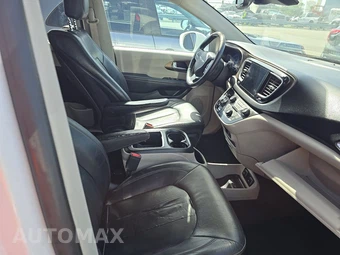 2017 Chrysler Pacifica Touring L Plus 121.6" WB – miniatura 8