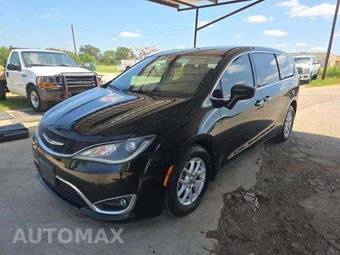 2017 Chrysler Pacifica Touring Plus 121.6" WB