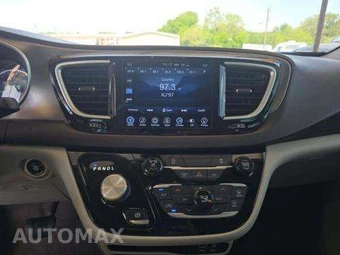2017 Chrysler Pacifica Touring Plus 121.6" WB – miniatura 10