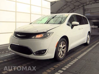 2017 Chrysler Pacifica Touring Plus 121.6" WB