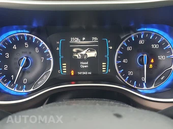 2017 Chrysler Pacifica Touring Plus 121.6" WB - miniatura 12