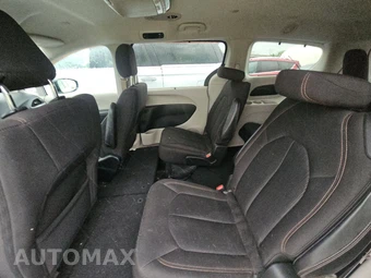 2017 Chrysler Pacifica Touring Plus 121.6" WB - miniatura 13