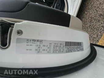2017 Chrysler Pacifica Touring Plus 121.6" WB - miniatura 15
