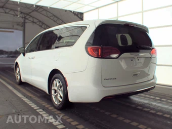 2017 Chrysler Pacifica Touring Plus 121.6" WB - miniatura 6