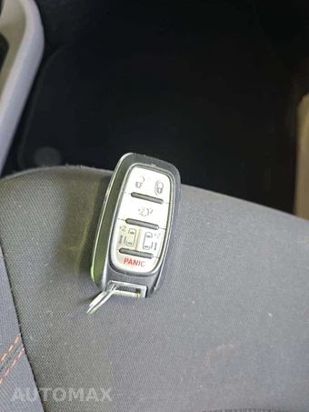 2017 Chrysler Pacifica Touring Plus 121.6" WB – miniatura 8