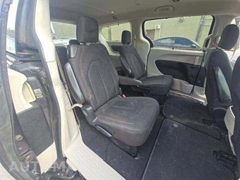 2017 Chrysler Pacifica Touring Plus 121.6" WB – miniatura 17