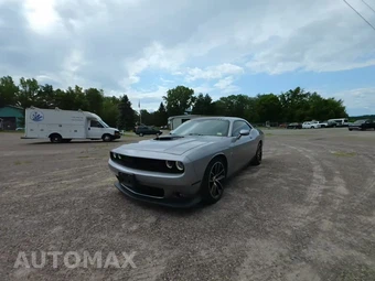 2017 Dodge Challenger 392 HEMI Scat Pack Shaker
