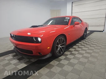 2017 Dodge Challenger 392 HEMI Scat Pack Shaker