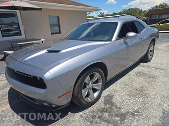 2017 Dodge Challenger SXT