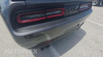 2017 Dodge Challenger SXT - miniatura 23