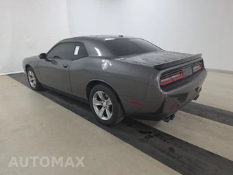 2017 Dodge Challenger SXT - miniatura 6