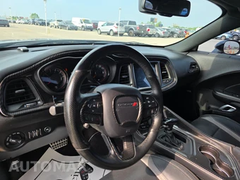2017 Dodge Challenger SXT Plus - miniatura 11