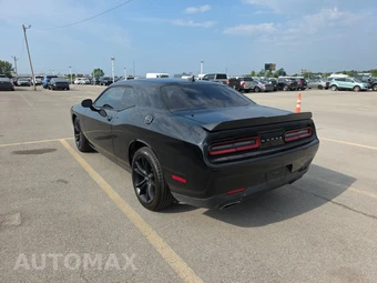 2017 Dodge Challenger SXT Plus - miniatura 6
