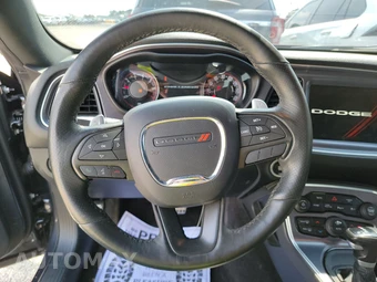 2017 Dodge Challenger SXT Plus - miniatura 10