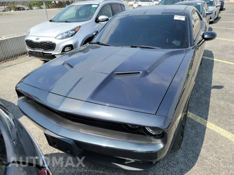2017 Dodge Challenger SXT Plus - miniatura 2