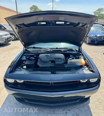 2017 Dodge Challenger SXT Plus - miniatura 9