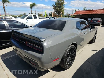 2017 Dodge Challenger SXT Plus - miniatura 4