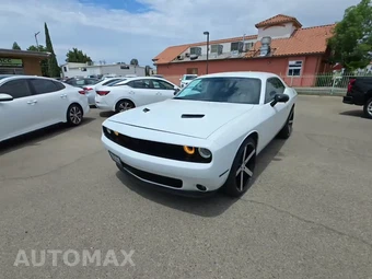 2017 Dodge Challenger SXT Plus