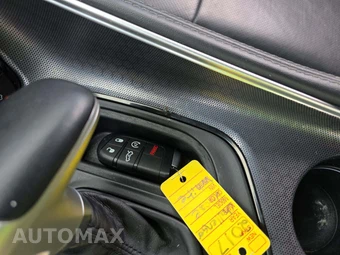 2017 Dodge Challenger SXT Plus – miniatura 5