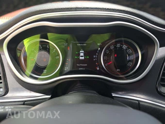 2017 Dodge Challenger SXT Plus – miniatura 6