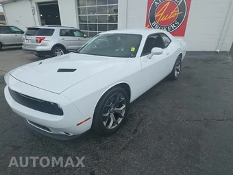 2017 Dodge Challenger SXT Plus