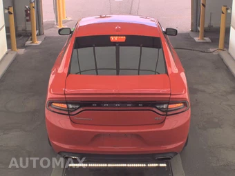 2017 Dodge Charger R/T – miniatura 5