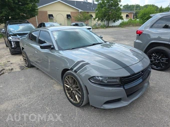 2017 Dodge Charger R/T – miniatura 3