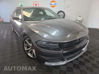 2017 Dodge Charger R/T – miniatura 4