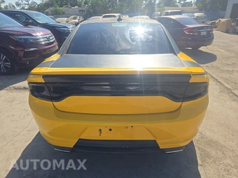 2017 Dodge Charger R/T – miniatura 5