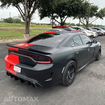 2017 Dodge Charger R/T Scat Pack - miniatura 4
