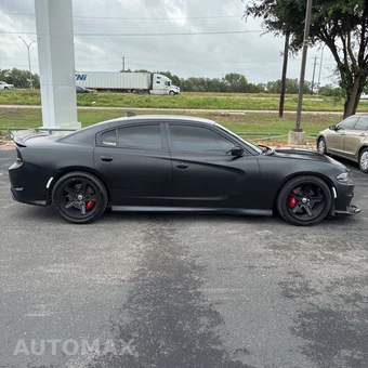 2017 Dodge Charger R/T Scat Pack - miniatura 5