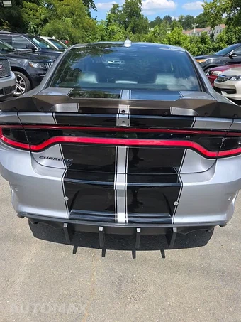 2017 Dodge Charger R/T Scat Pack - miniatura 30