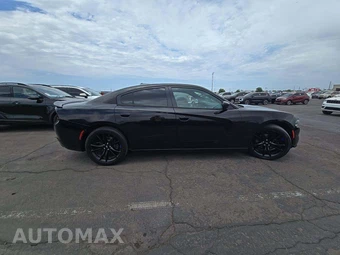 2017 Dodge Charger SE - miniatura 4