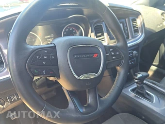 2017 Dodge Charger SE – miniatura 10