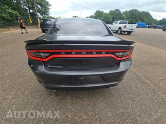 2017 Dodge Charger SE – miniatura 5