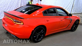 2017 Dodge Charger SXT – miniatura 4