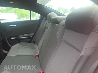 2017 Dodge Charger SXT – miniatura 16