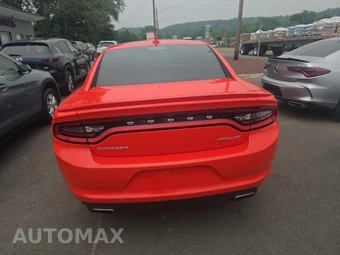 2017 Dodge Charger SXT – miniatura 5