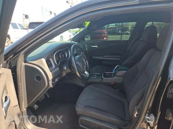 2017 Dodge Charger SXT - miniatura 3