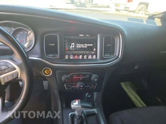 2017 Dodge Charger SXT - miniatura 7