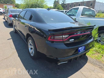 2017 Dodge Charger SXT – miniatura 2
