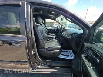 2017 Dodge Grand Caravan GT 121.2" WB - miniatura 19
