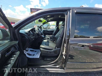 2017 Dodge Grand Caravan GT 121.2" WB - miniatura 6