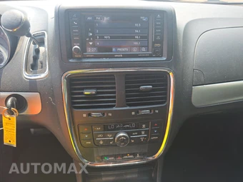 2017 Dodge Grand Caravan GT 121.2" WB - miniatura 11