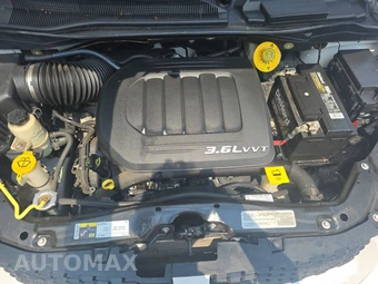 2017 Dodge Grand Caravan GT 121.2" WB - miniatura 16
