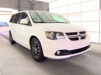 2017 Dodge Grand Caravan GT 121.2" WB - miniatura 3