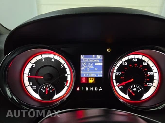 2017 Dodge Grand Caravan GT 121.2" WB - miniatura 12