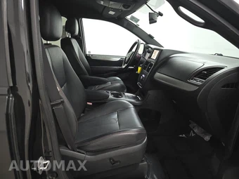 2017 Dodge Grand Caravan GT 121.2" WB - miniatura 8